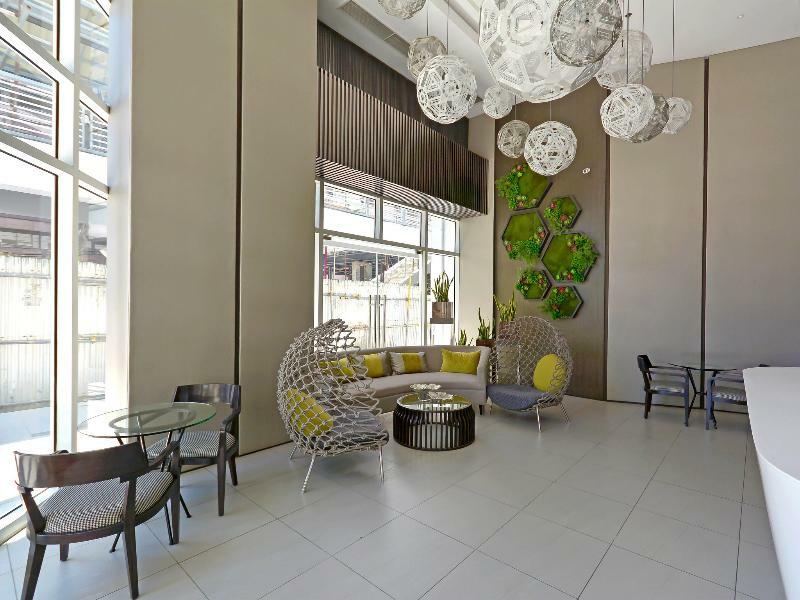 Currency Serviced Suites Pasig City Exterior photo